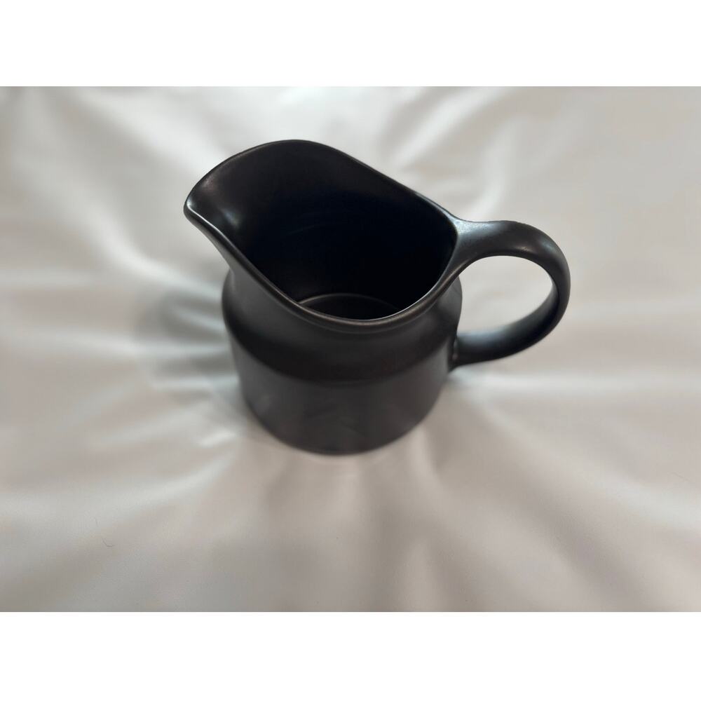 Pfaltzgraff Midnight Sun gravy boat or creamer charcoal and black